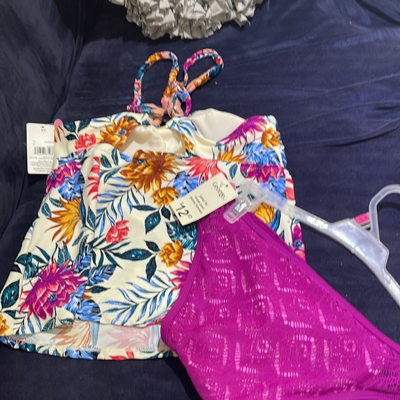 Swim wear, top and bottom, Brand new with tags - Picture 2 of 3